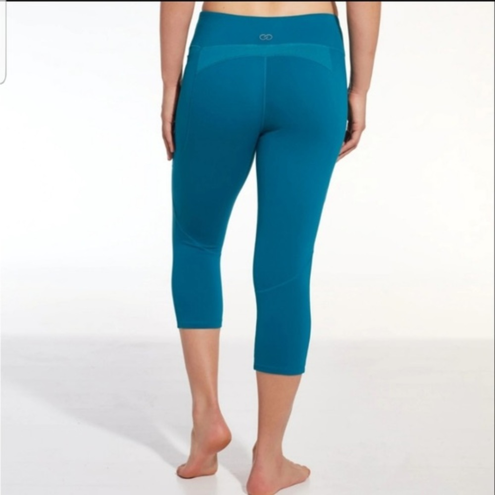 Calia Energize Crop Capris Leggings
